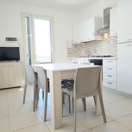 App Girasole 1A 300 Metri Dal Mare In Salento Apartment Torre San Giovanni Ugento Bagian luar foto