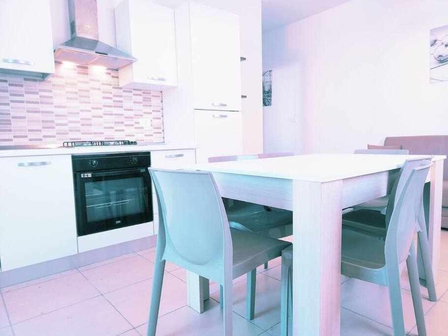 App Girasole 1A 300 Metri Dal Mare In Salento Apartment Torre San Giovanni Ugento Bagian luar foto