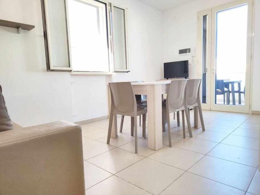 App Girasole 1A 300 Metri Dal Mare In Salento Apartment Torre San Giovanni Ugento Bagian luar foto